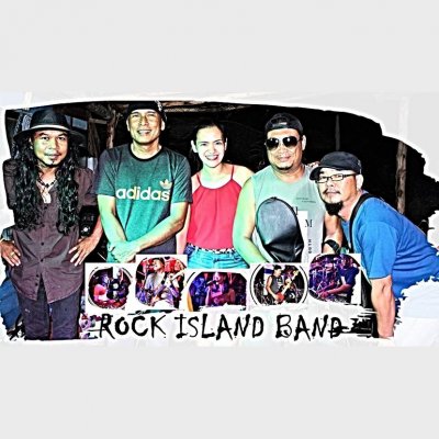 Live Music With Rock Island Band