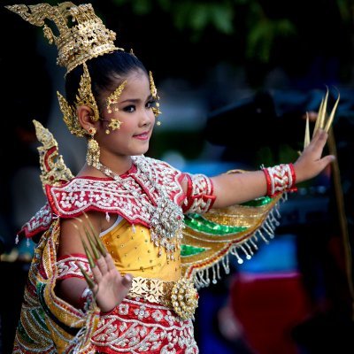 Traditional Thai dance and music show