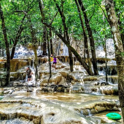 Wang Sao Thong Waterfall