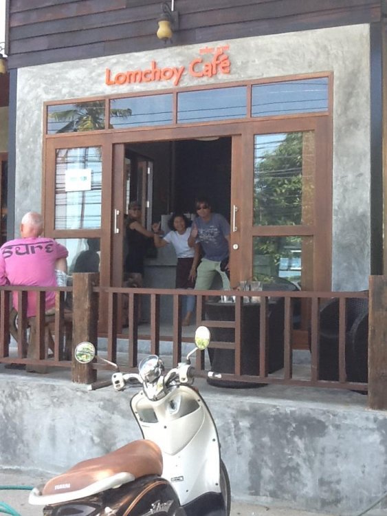 Lomchoy cafe