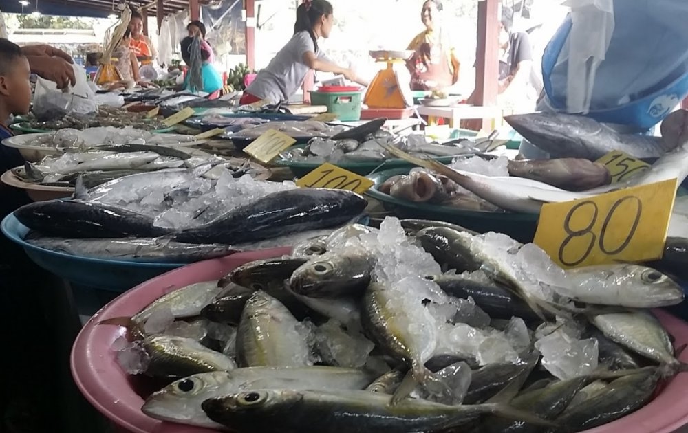 Maenam Afternoon Market