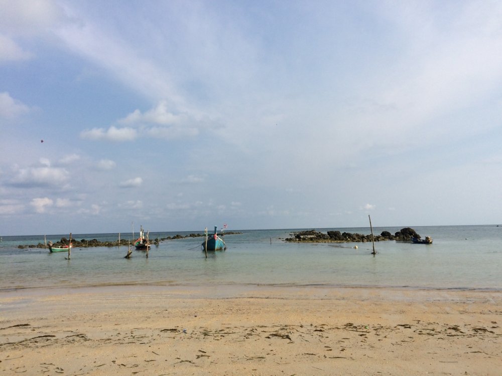 Hua Thanon Beach