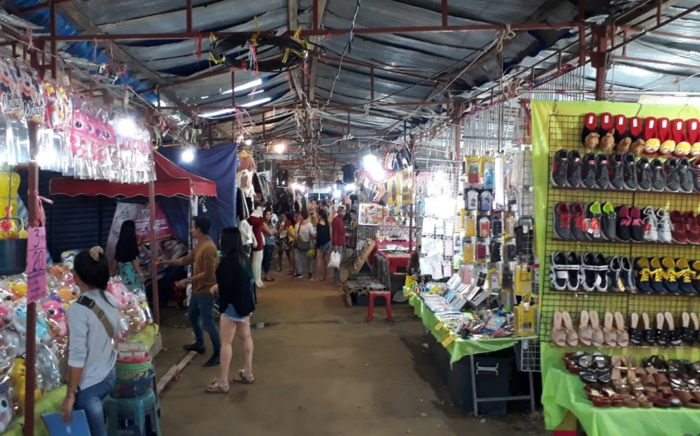 Night Market HUA THANON